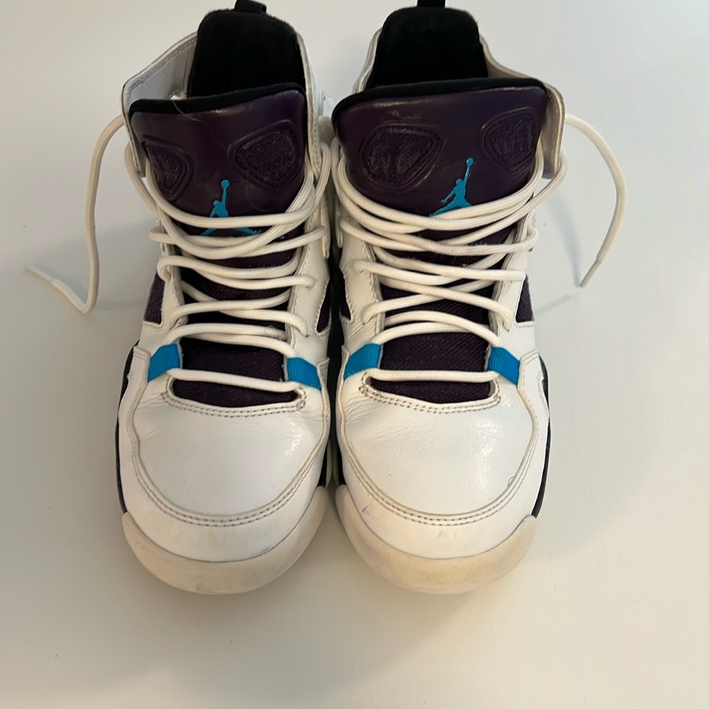 NIKE Air Jordan Boys Shoes 555472-105 Sz 6Y Genuine Authentic White.Blue.Purple